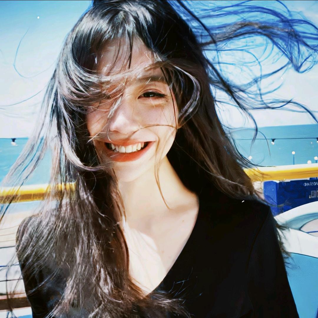 小 盒 子