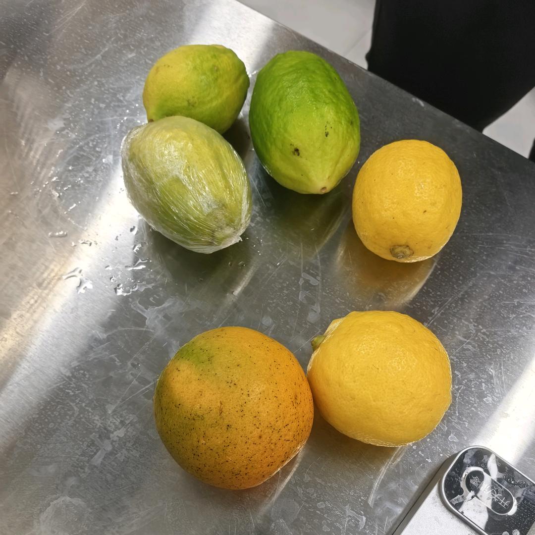 易思名