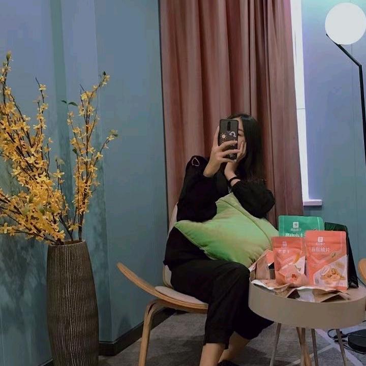 张大花。