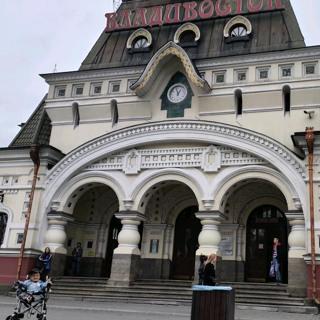 骑轮椅环游全球小杨哥