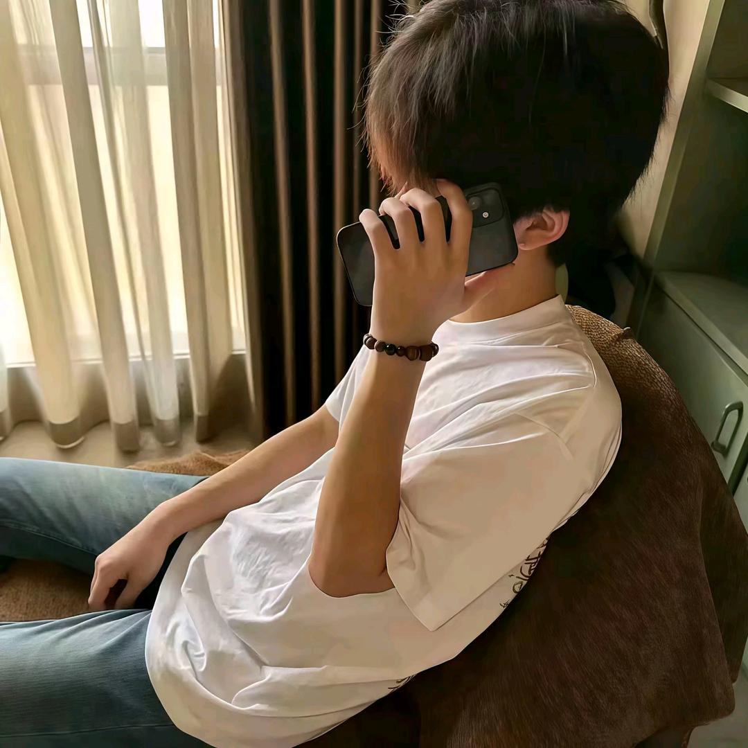 18岁纯男骗小姑娘
