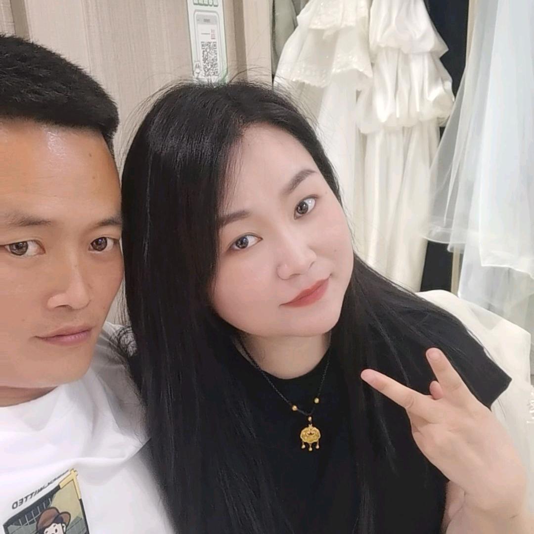 懒╭☜☞╮人  @