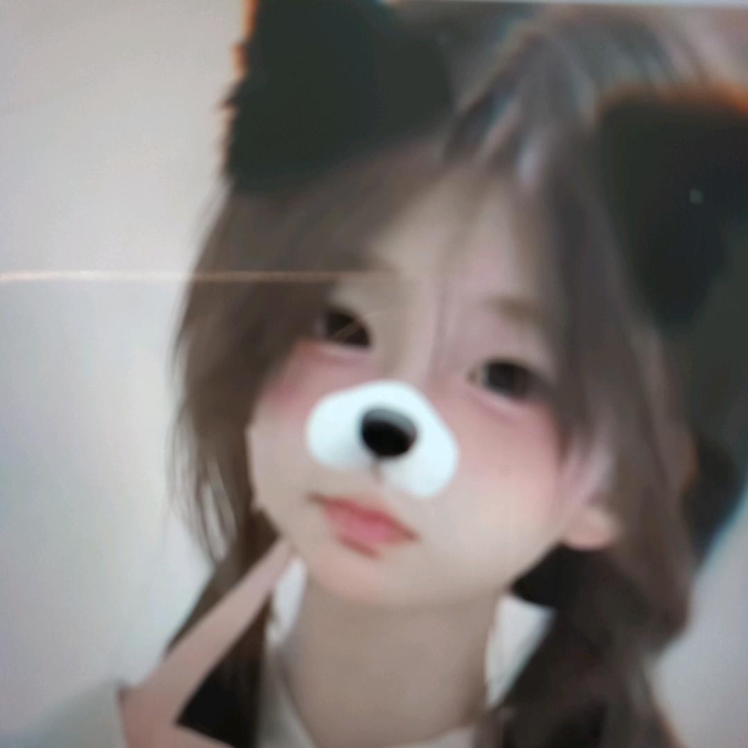 ^小年糕不爱吃香菜^😘