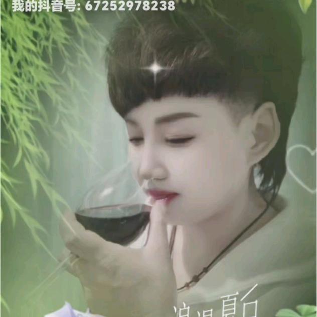 平平淡淡一个人。