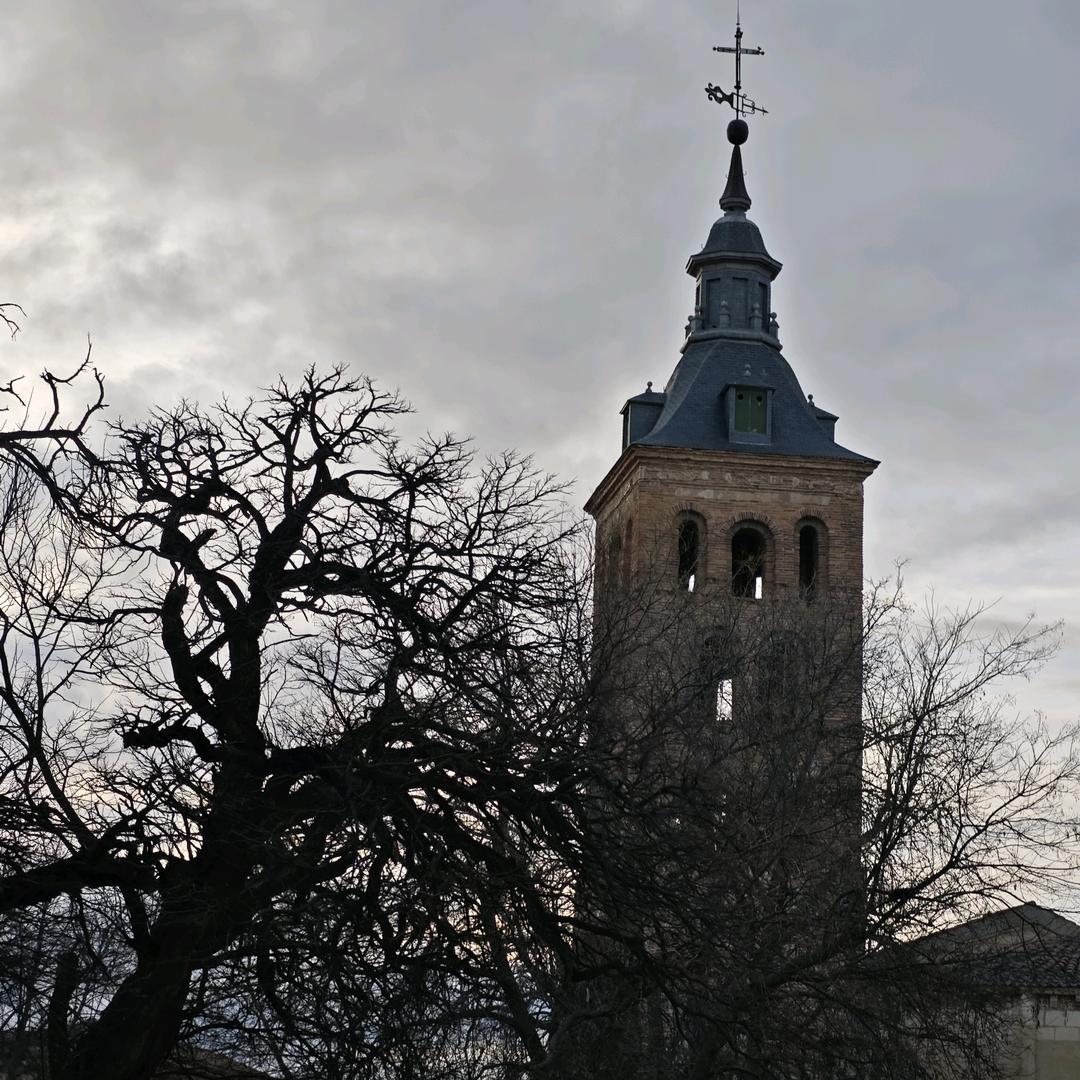 山西达威服饰服装工厂