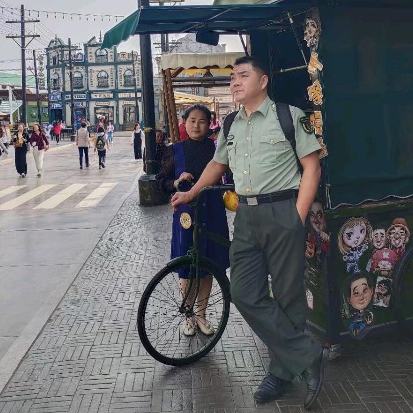 戈壁雄鹰★钟兰虎