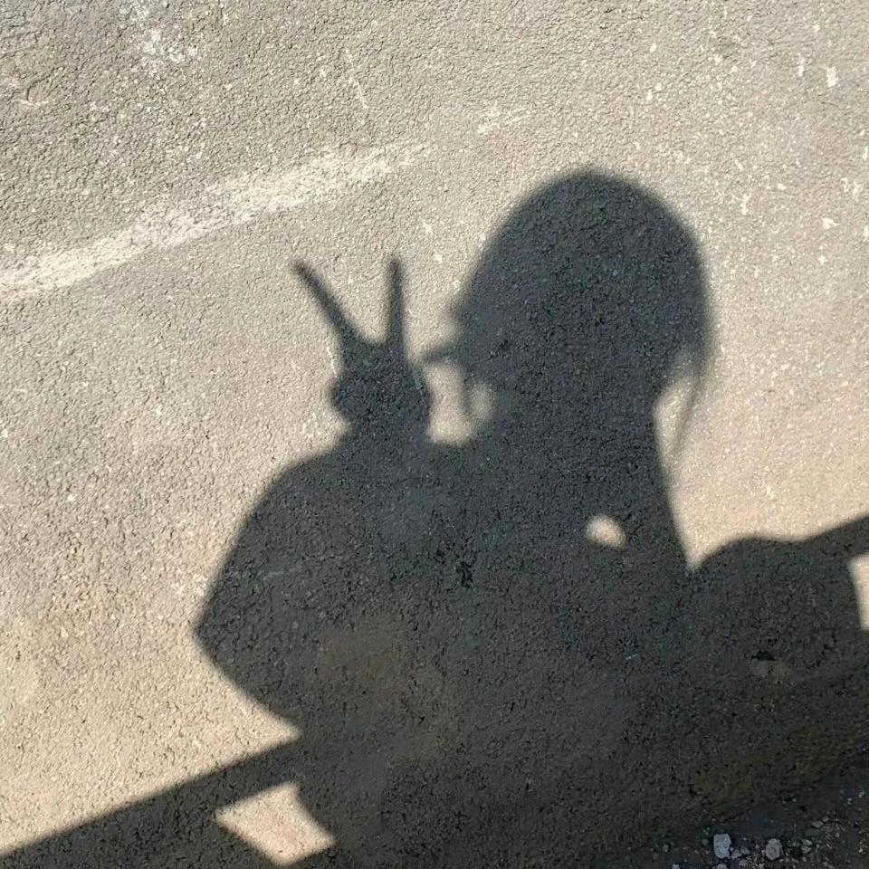 只有月亮🫧