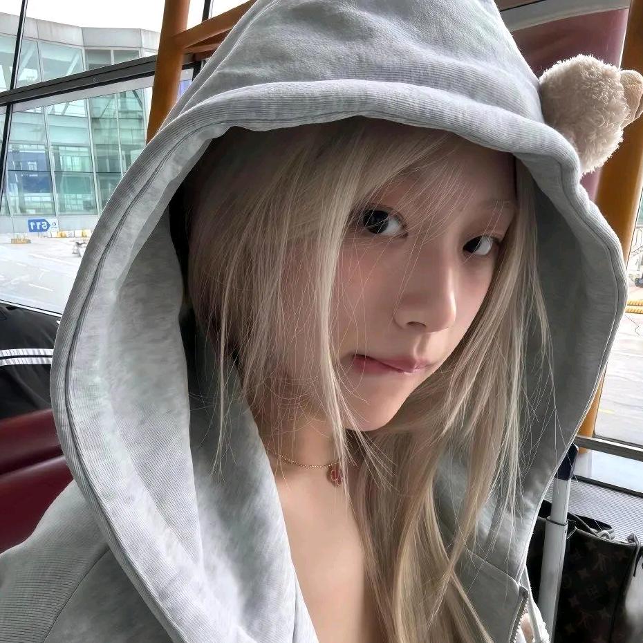 秋清欢.