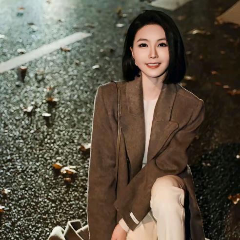 溶溶RONGRONG～轻奢穿搭