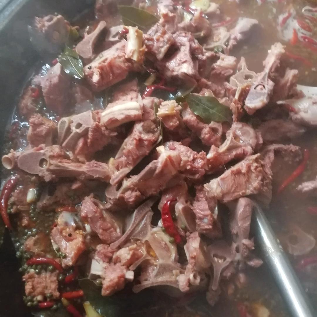 雷的牛肉拉面羊棒骨羊蝎子
