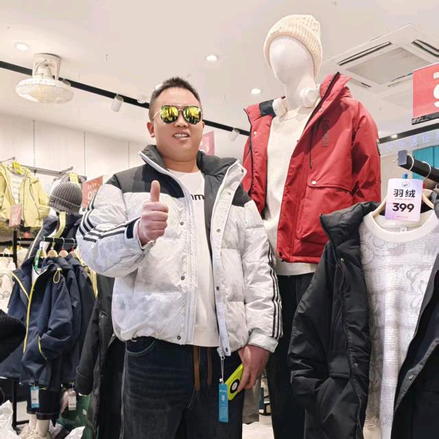 勇敢闯天下，姓名叫小潘，👍👍👍👍