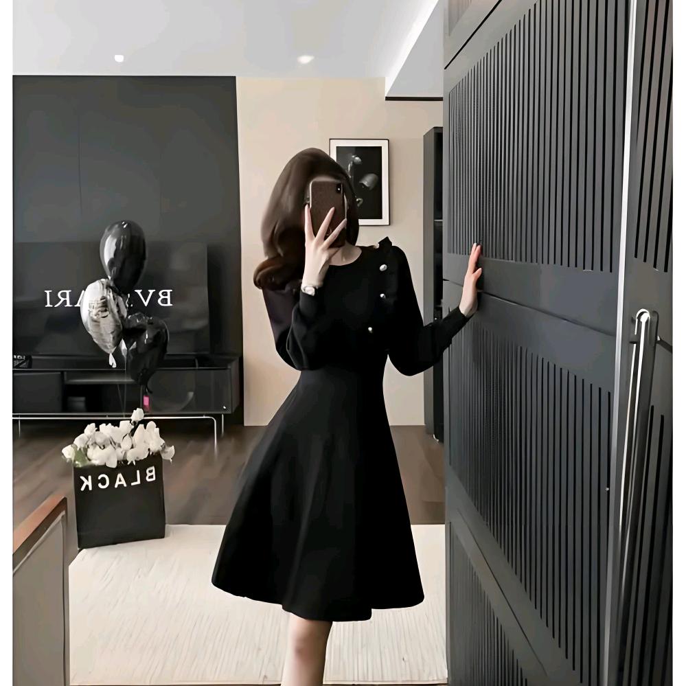 灵秋蜂女装工厂店