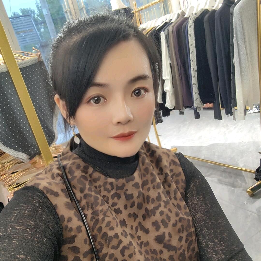 莲儿精品服饰