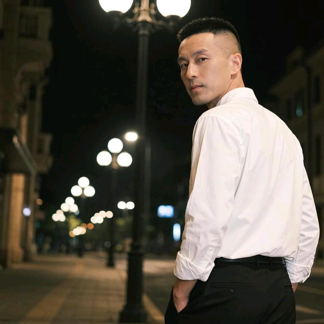 凌晨三点半