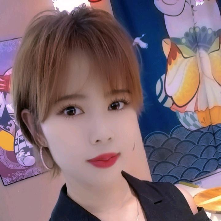 小女人卖小蓝瓶