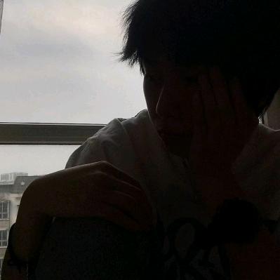 路边一条