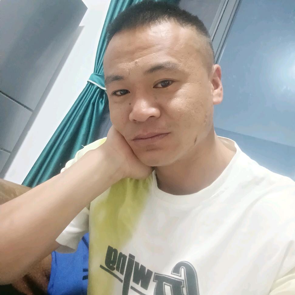 守寂寞的男孩