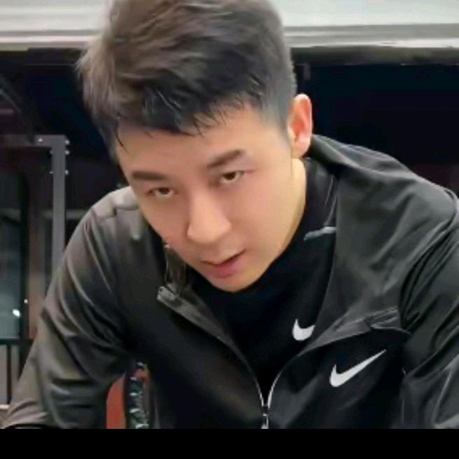 一寸心  户外发（ 但行好事，莫忘前程）