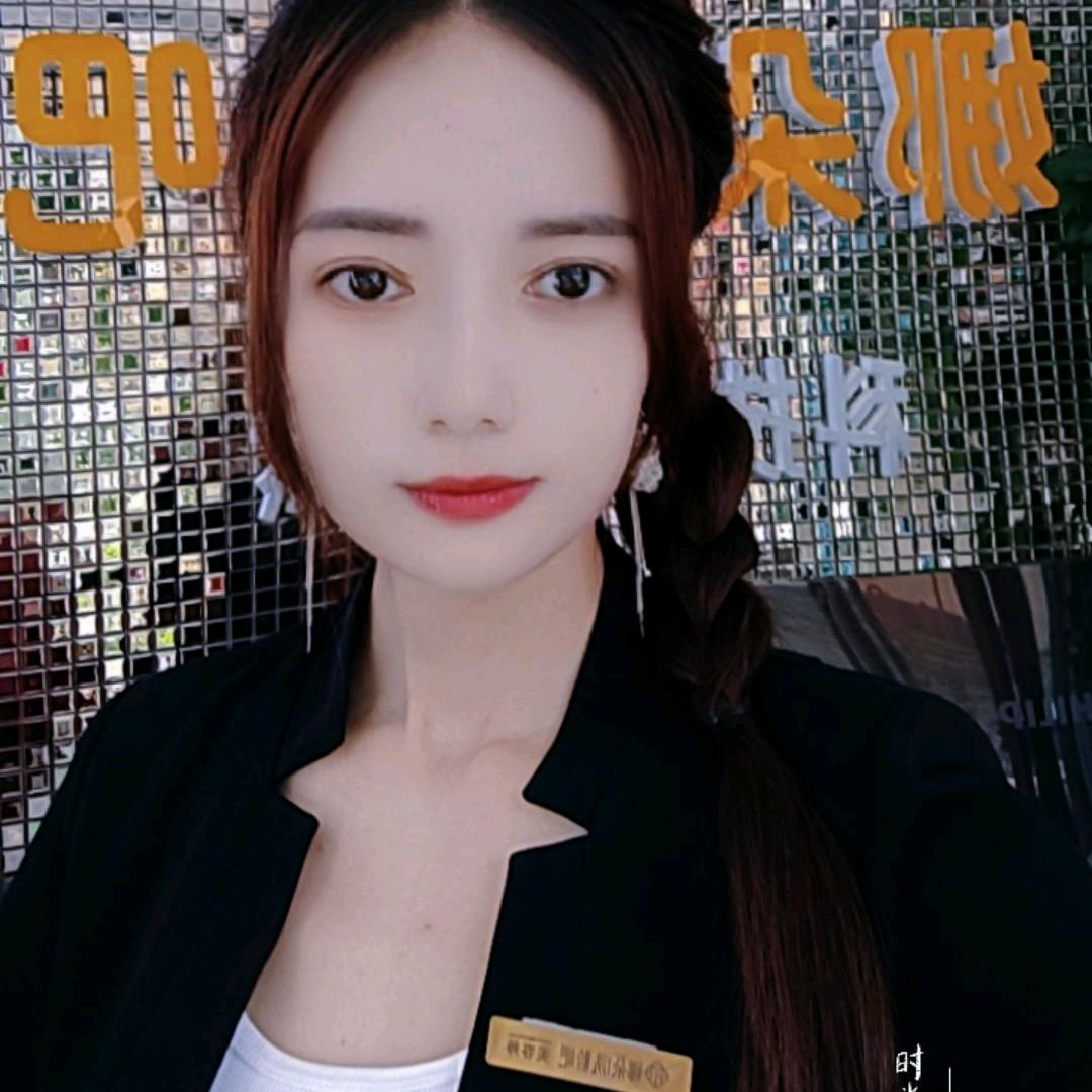 娜朵美容师小翠