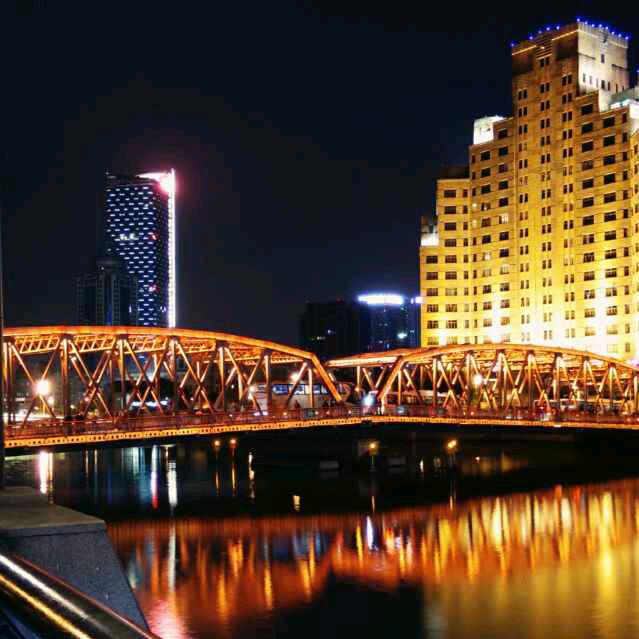 🎤🍷🍷夜晚的红酒。💞🎻