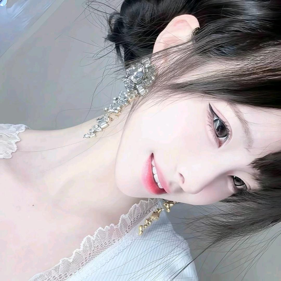 成面一样纤细