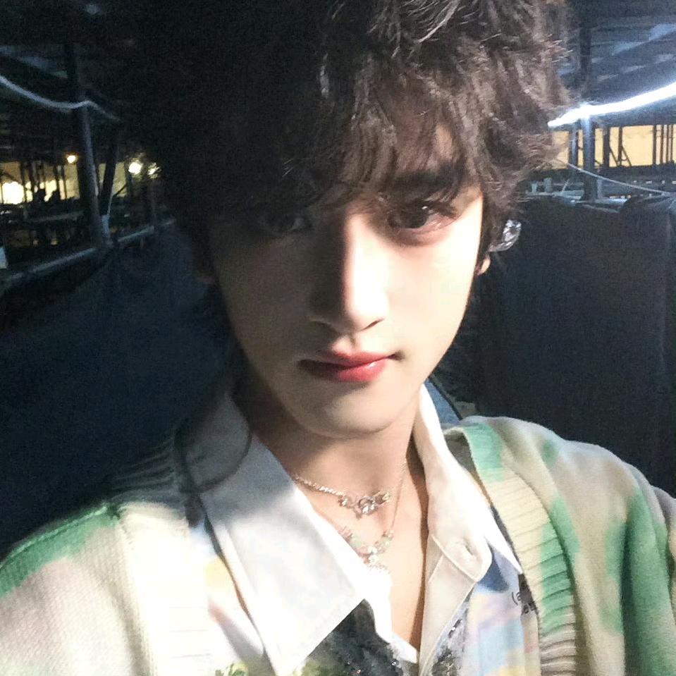 芝士夹心鲨鱼头（见过邓佳鑫版