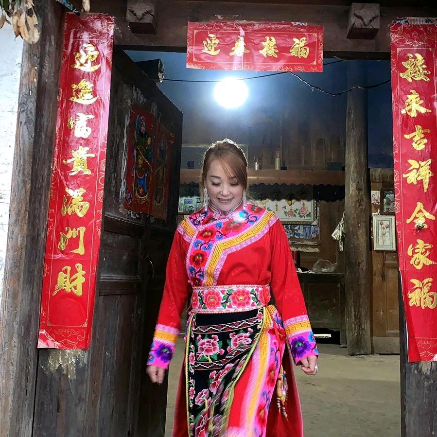 羌寨红花