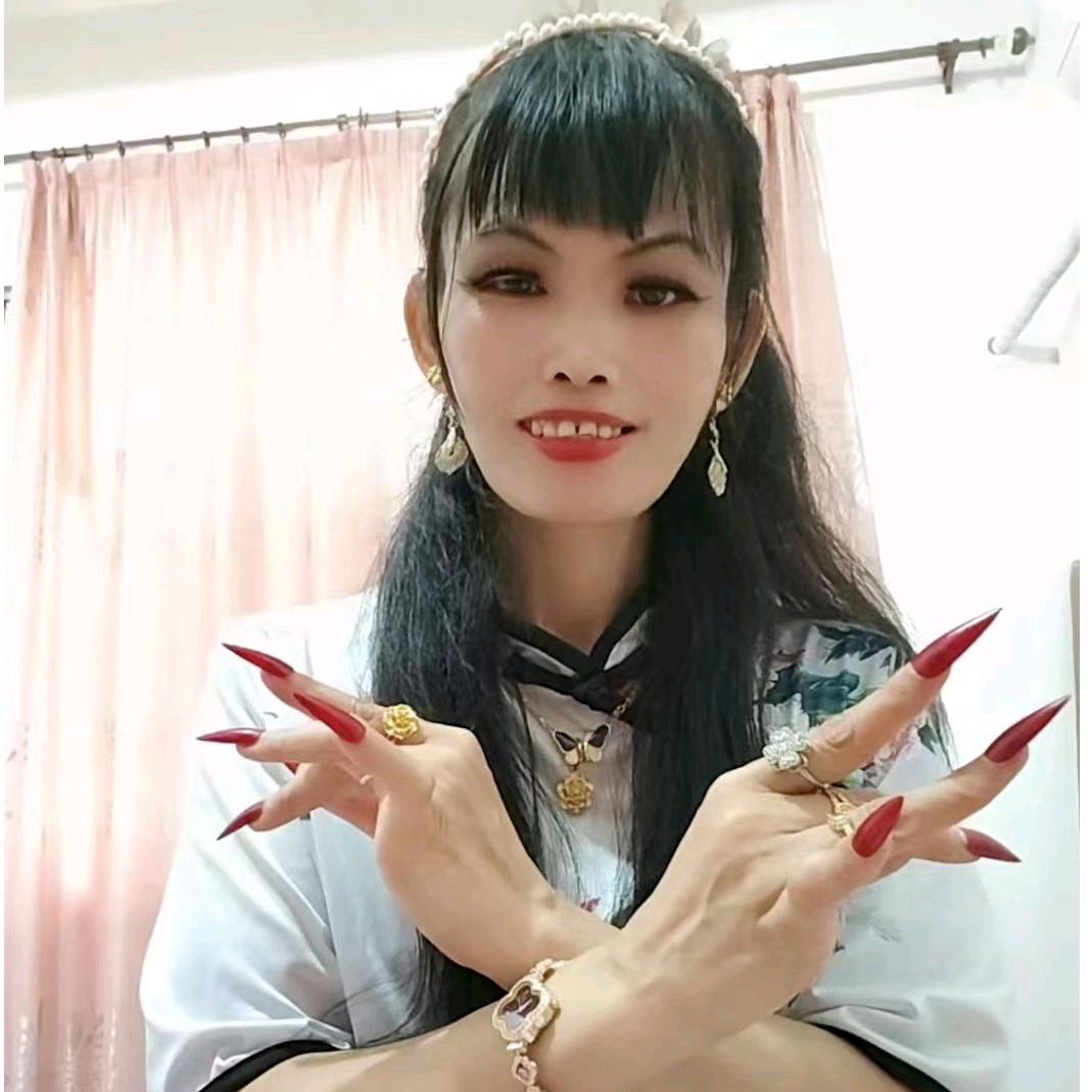 吉祥英妹2手舞吉祥公益团队周五6点20播