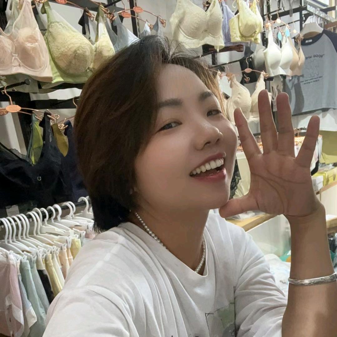 青原区内衣集合店刘姐