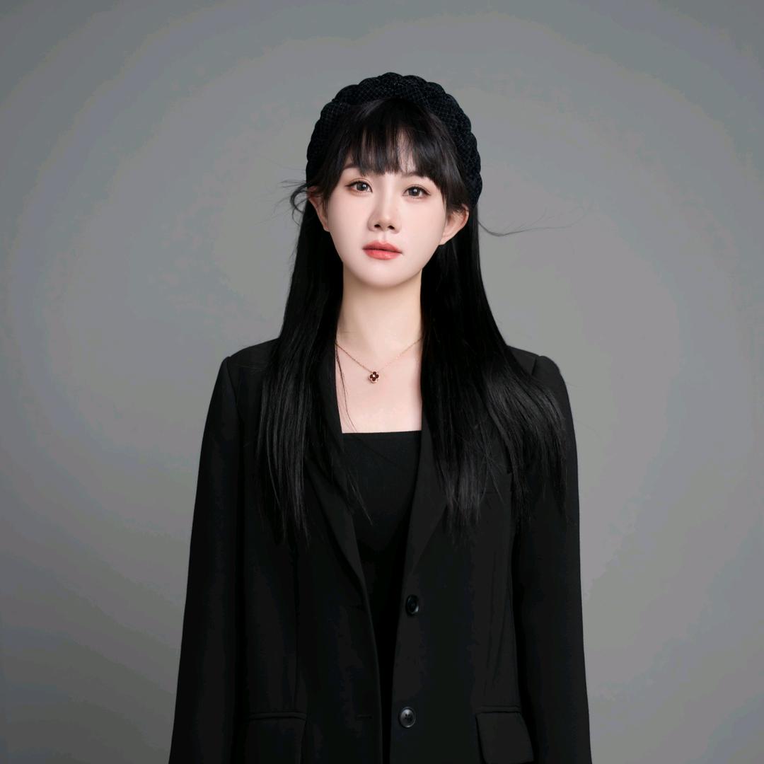 英语露露老师(早8:00直播)