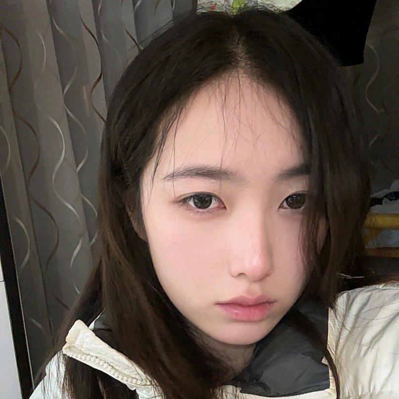 奶雯姐