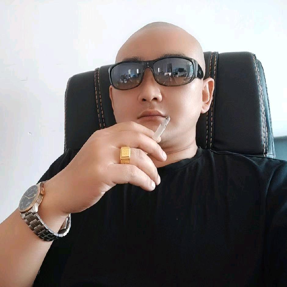 东莞清溪未来酒吧光头强