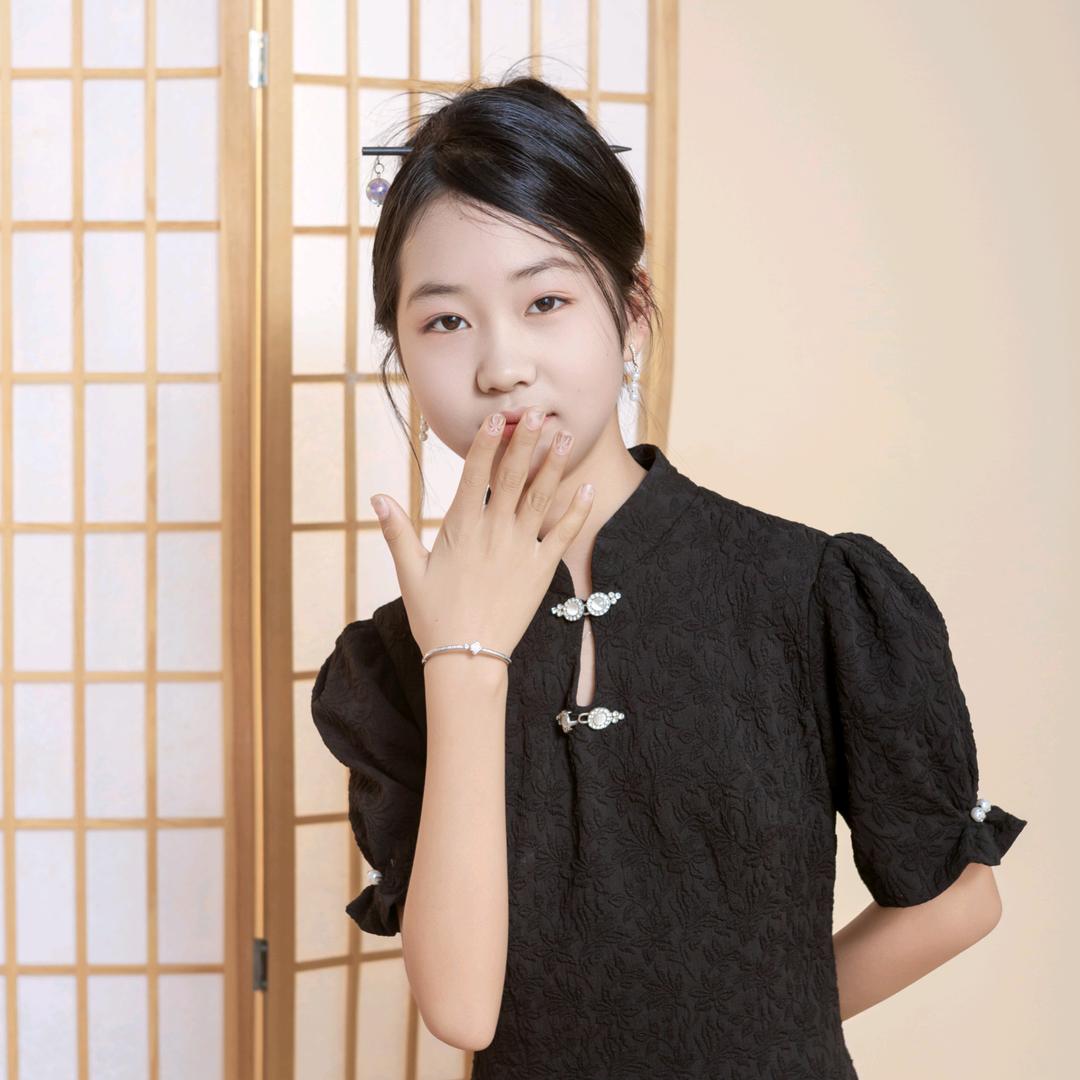 💞听ᨶ႒ᩚ说糖很甜এ᭄এ