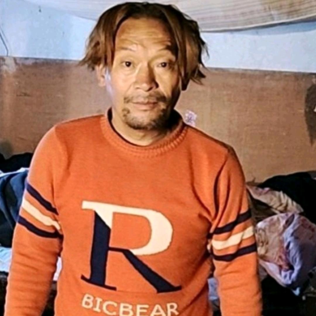 没要两位亲人的三叔