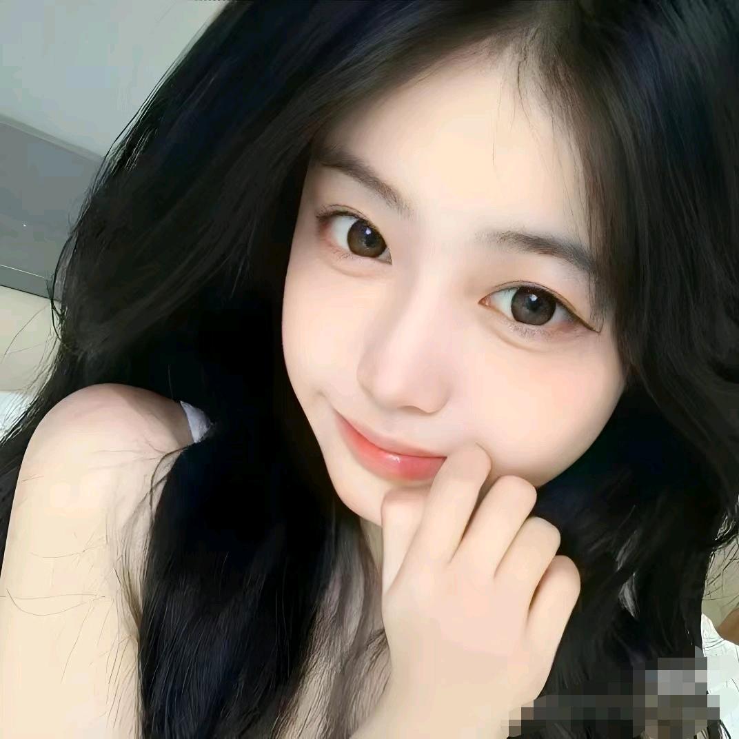 爱吃葡萄的梅梅