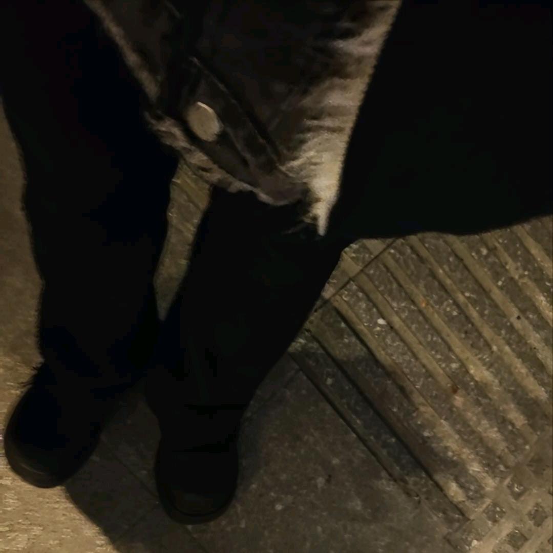 7742.