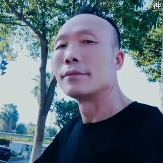 周👤湘E