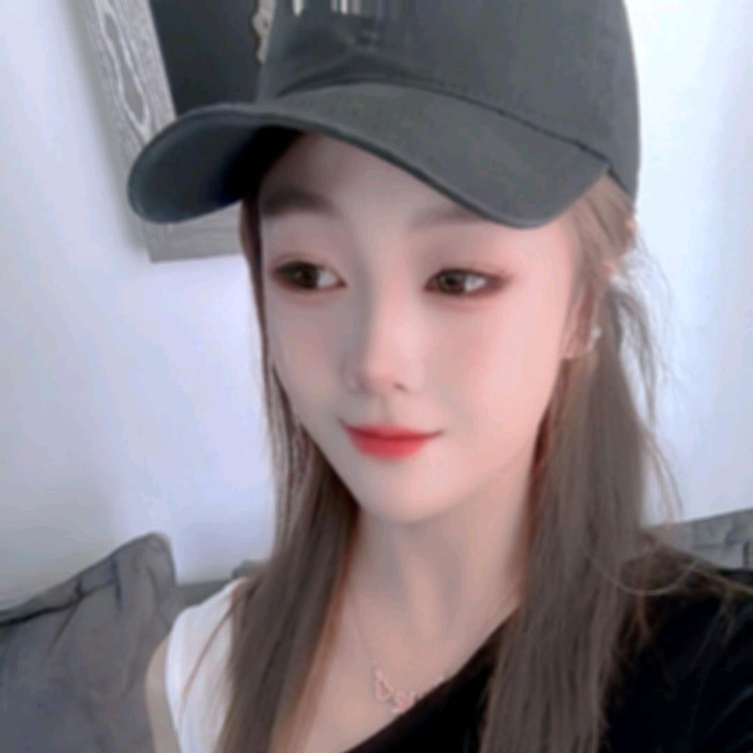 🦋ℒᎭℯ⃝乖不如野࿐:@ 🌈 し