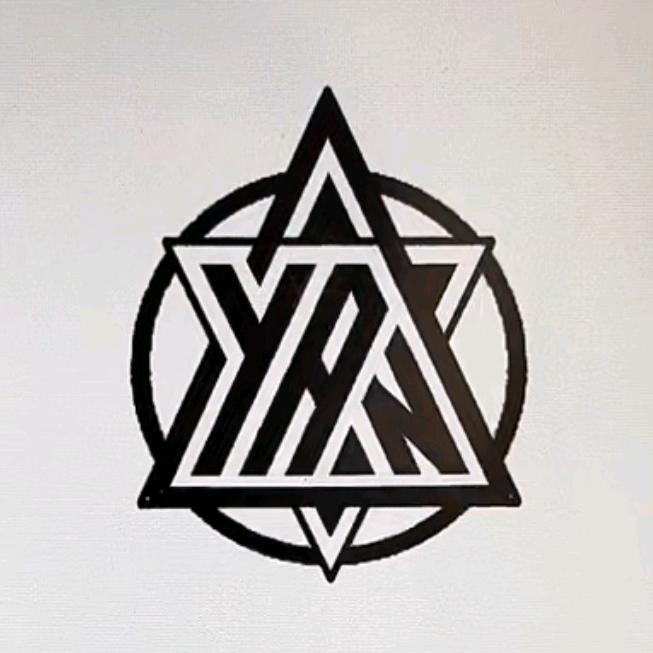 严