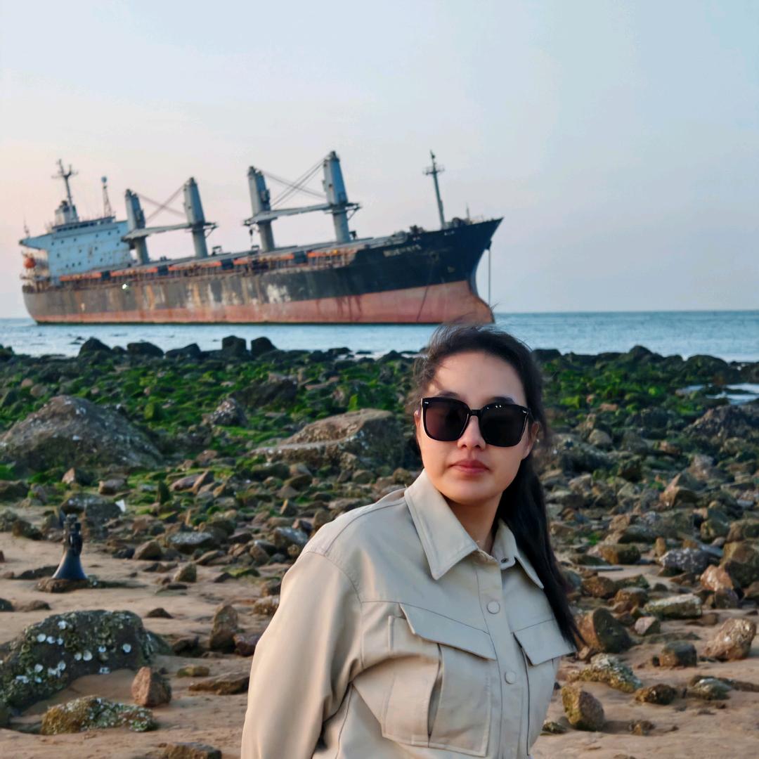 伊丽莎鹤甄选