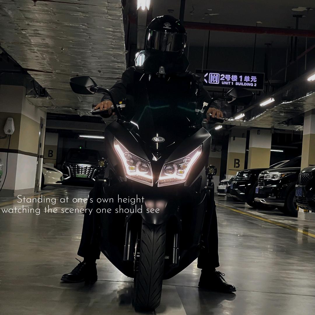 朝花夕拾骑摩托