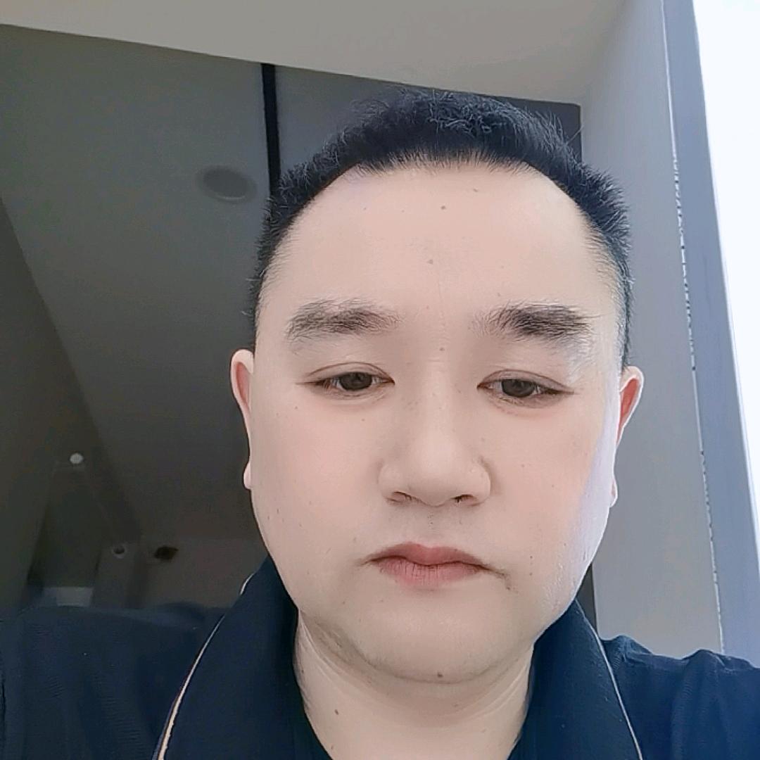 泸州驼奶哥老罗