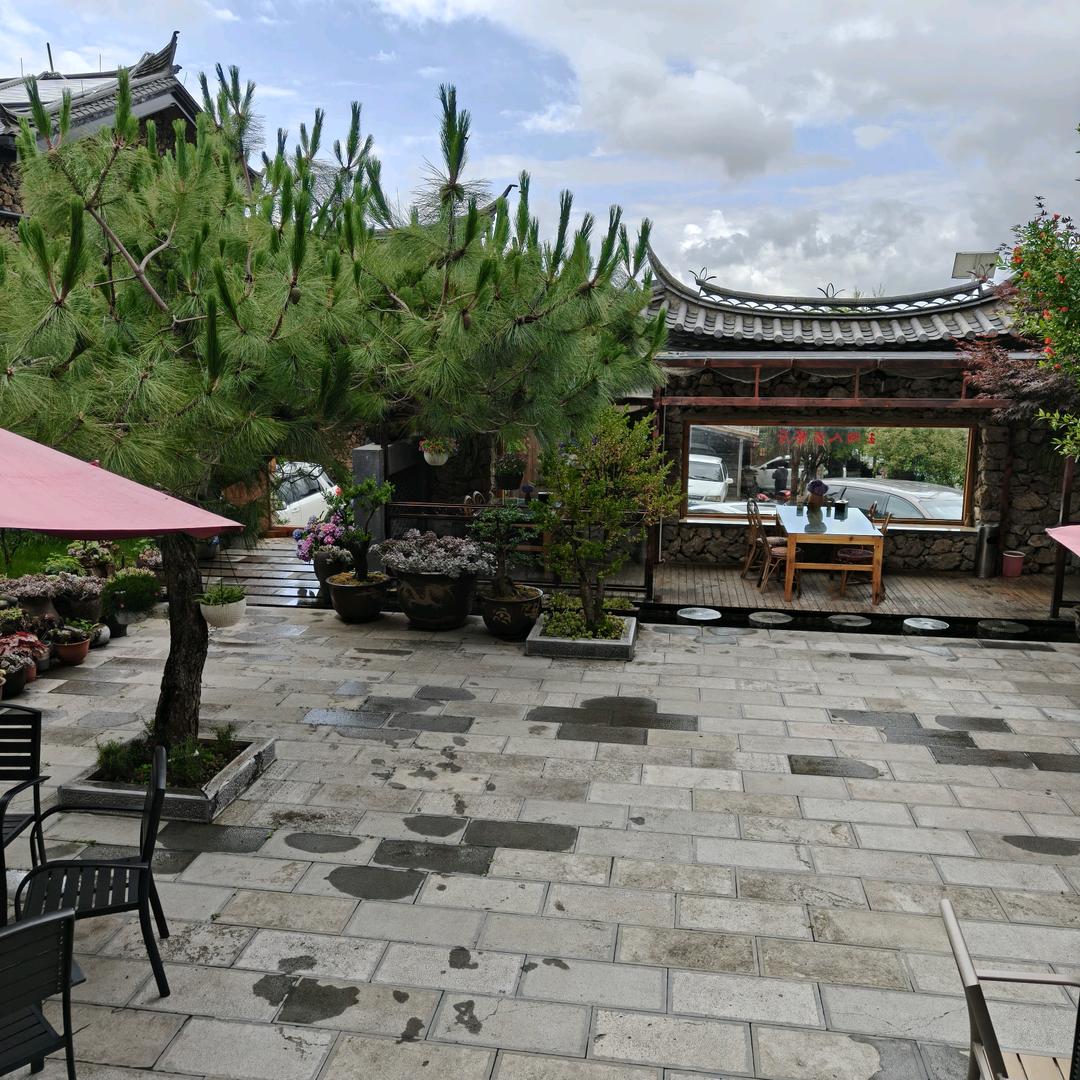 浮逐潞小店