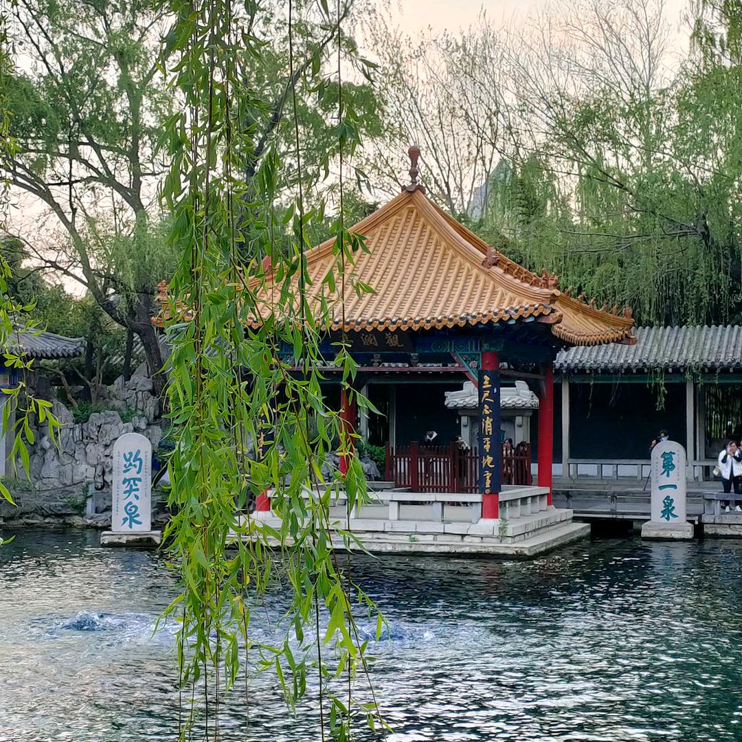 潍坊依恋纺织时尚衣品小铺