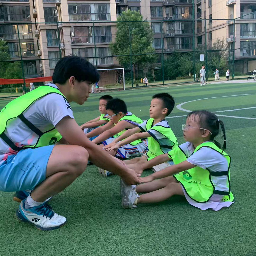 佳佳在湘潭送体育外卖