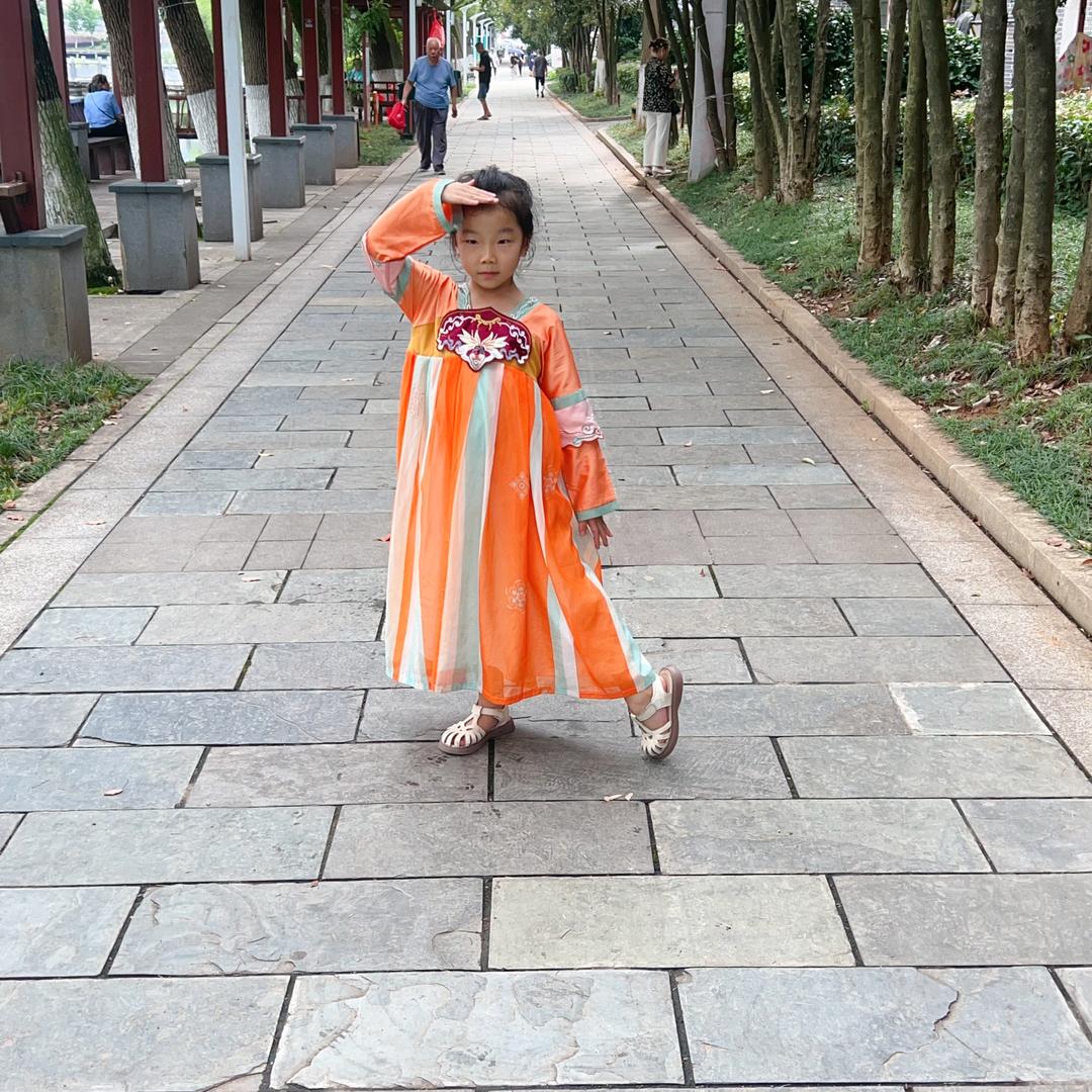 阳光的娟姐