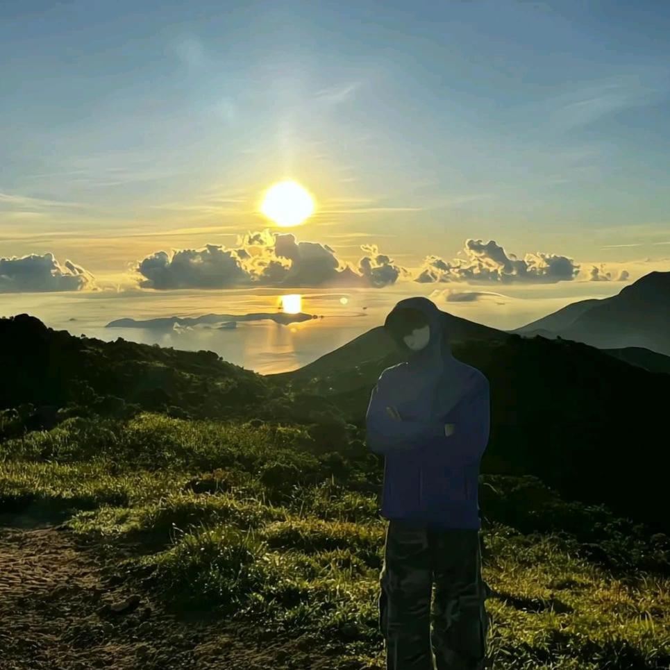 山河揽旧梦头像
