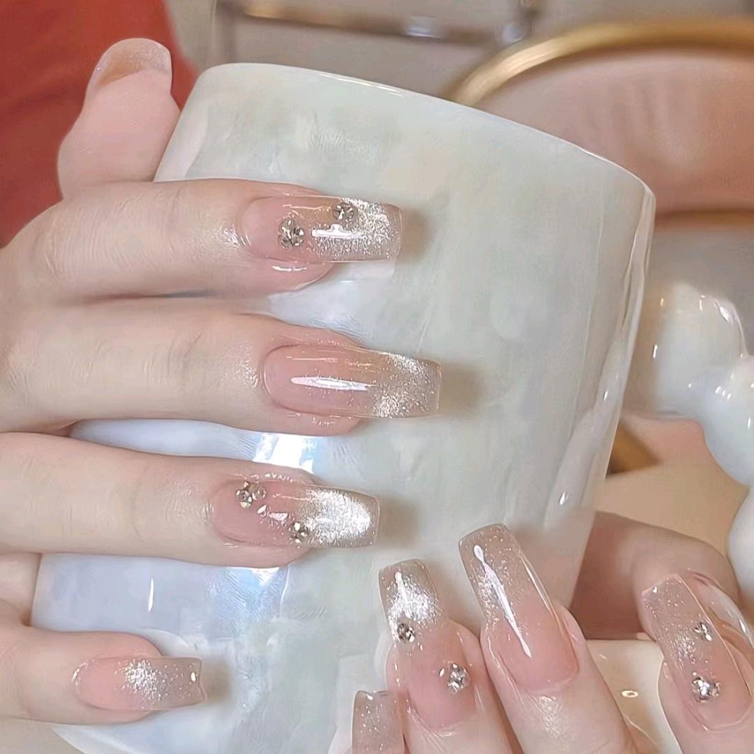 清清~👄💅