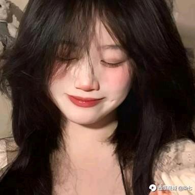 欢乐的玫瑰花瓣