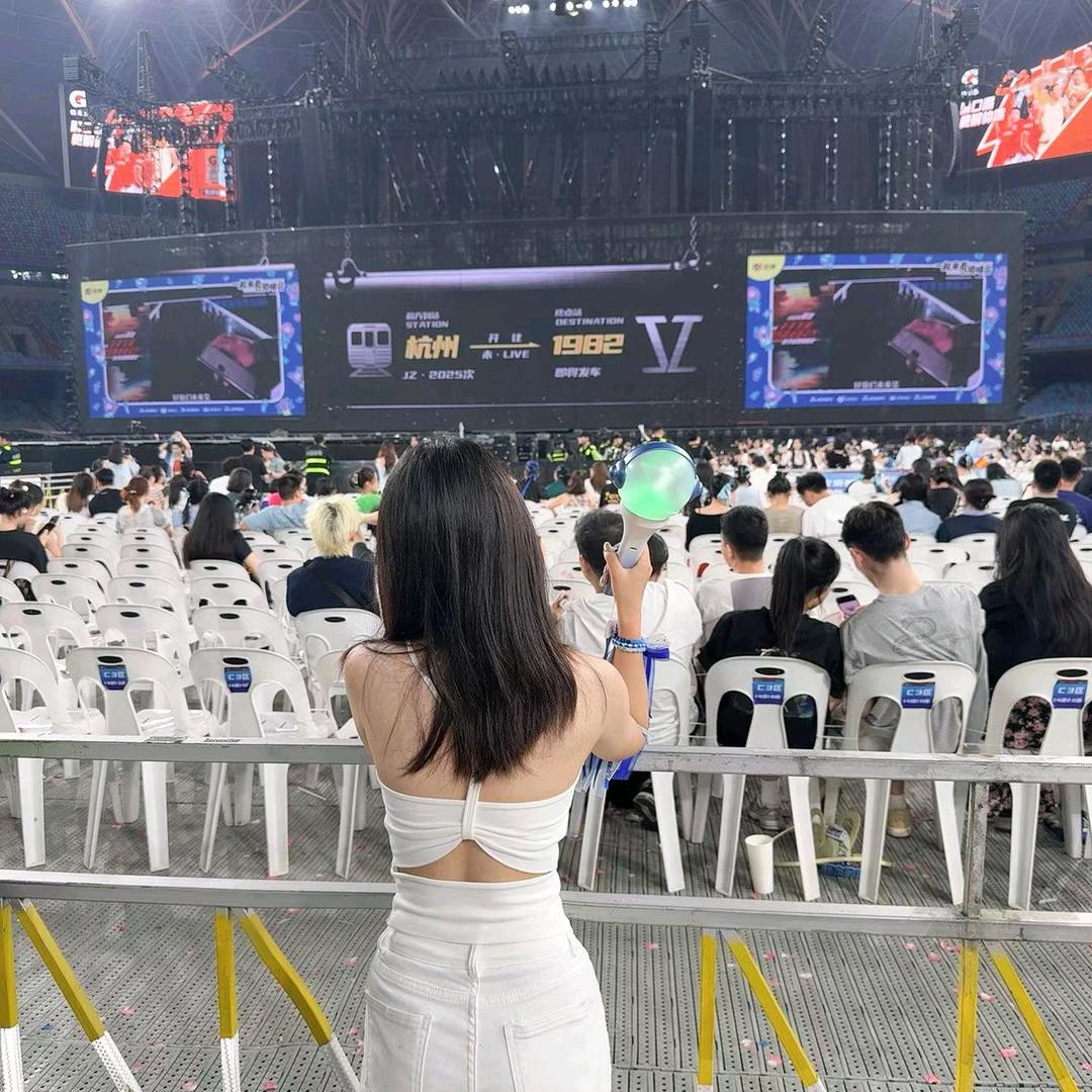 熬夜看月亮